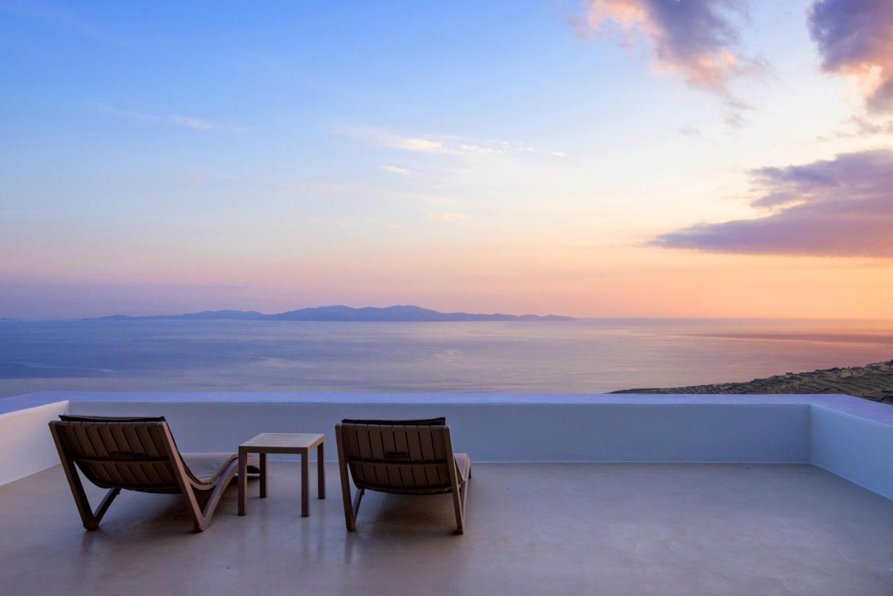 Living Theros Luxury Suites Kardhiani ห้อง รูปภาพ