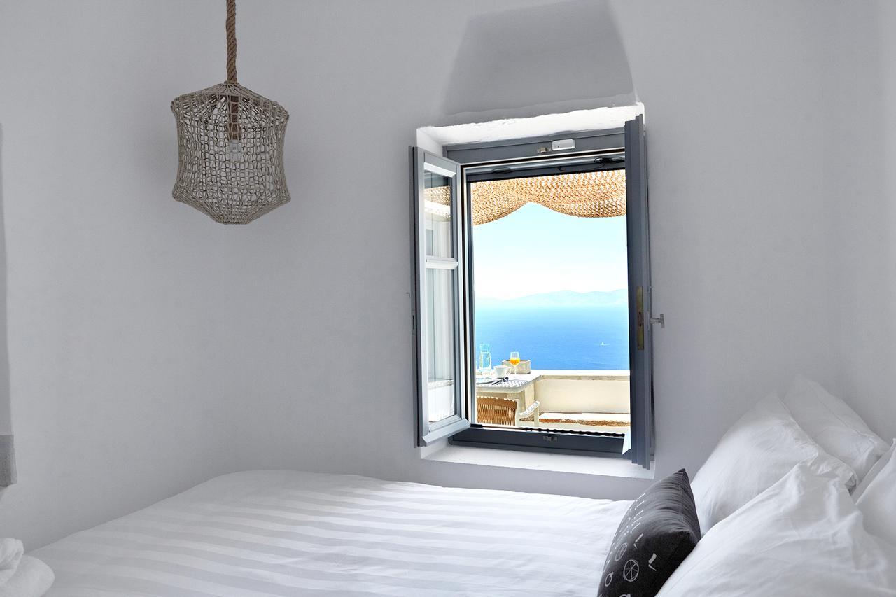 Living Theros Luxury Suites Kardhiani ภายนอก รูปภาพ