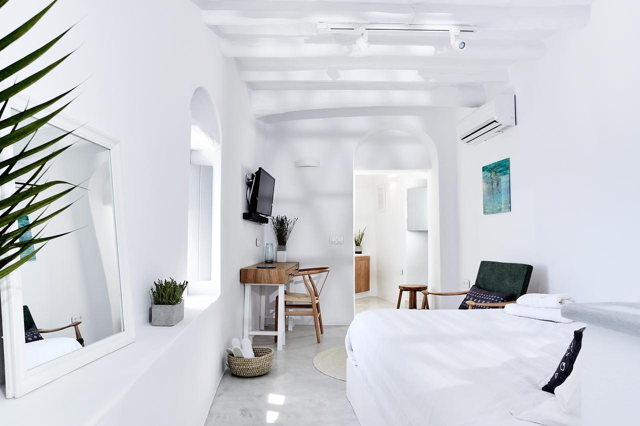 Living Theros Luxury Suites Kardhiani ภายนอก รูปภาพ